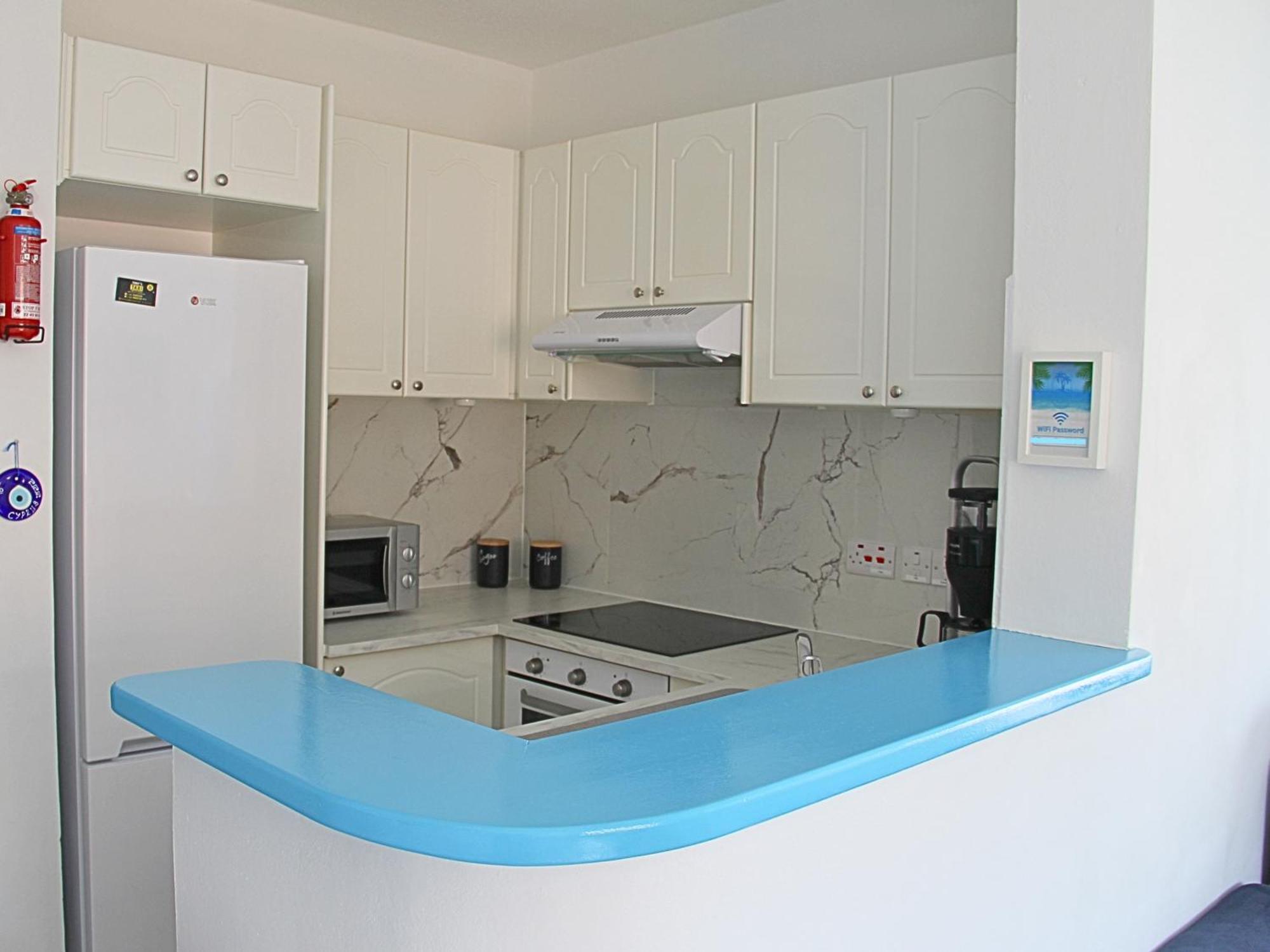 Golden Palms Paradise Garden Пафос Екстер'єр фото